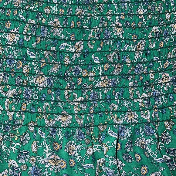 Max Studio Green Smocked Peplum Blouse size XL - Picture 4 of 5